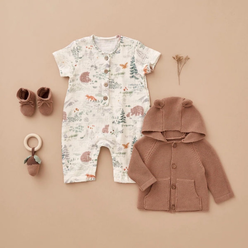 Elegant Baby Bear Short Sleeve Jumpsuit
